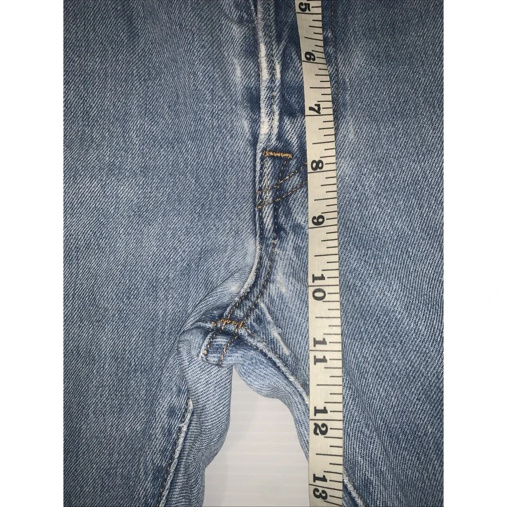 Levi's Men's 501 33x30 Original Straight Fit Jeans Blue Button Fly Medium Wash